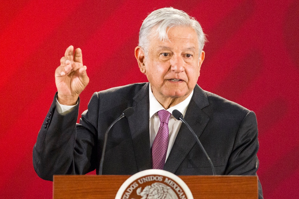 Se han ahorrado 12 mil mdp en estrategia contra robo de combustible: AMLO