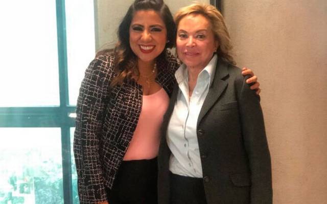 Solicita Elba Esther Gordillo su pasaporte en Xalapa, Veracruz