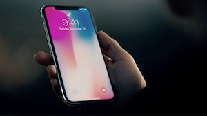 ¿No te alcanza para el Note 8 o el iPhone X? Mira estas alternativas