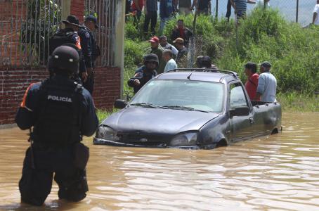 Deslaves por lluvias dejan tres muertos en Oaxaca