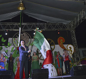 Aflora el fervor patrio con la ceremonia de la Independencia de México
