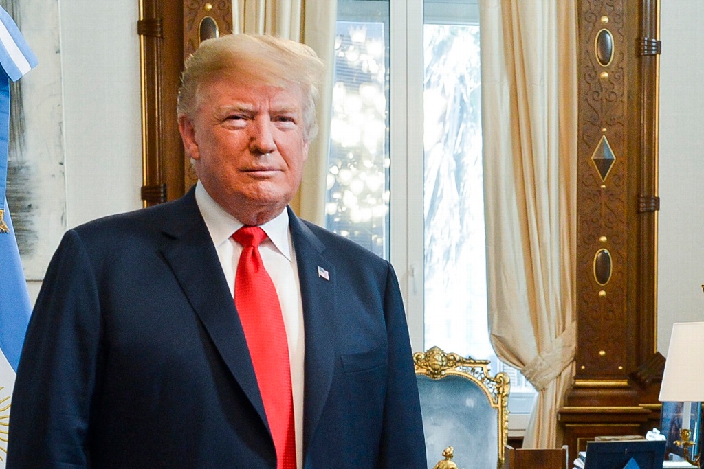 Felicita Trump a Peña Nieto y confía en buena relación con AMLO
