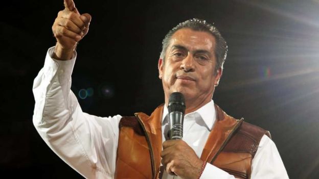 El Bronco afirma que hará campaña por Facebook