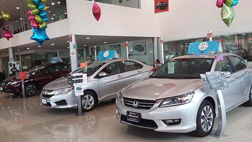 Sismos le 'pegan' a las ventas de autos y tienen su peor caída de 2017