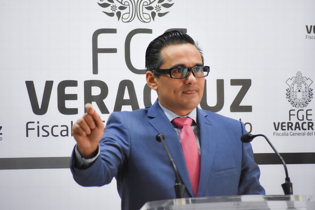 Me quieren quitar para poner a un aliado, pero “me defenderé con la ley en la mano: Winckler