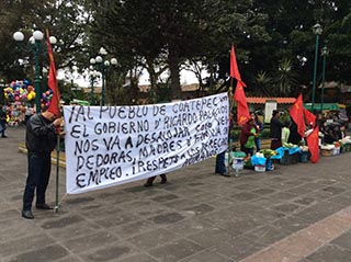 Ambulantes de Coatepec exigen juicio político contra alcalde Ricardo Palacios