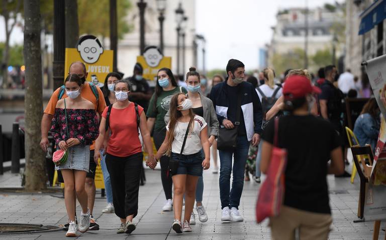 Casos globales de Covid caen por sexta semana consecutiva, muertes bajan 20%