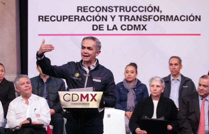 Renuncia Mancera a su candidatura independiente