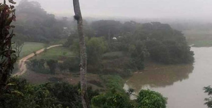 Desbordamiento de ríos afecta a 34 comunidades de Minatitlán