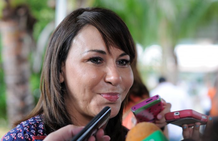 Hay grietas en dos primarias de Veracruz puerto; demandan peritaje