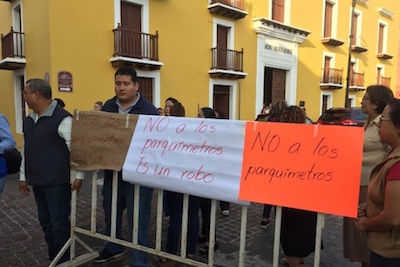 Otra manifestación contra parquímetros en escuela de Veracruz