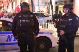 Identifican al atacante de terminal de autobuses en Nueva York