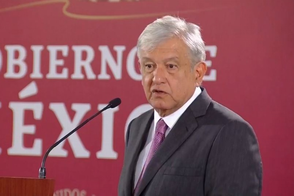 Si a funcionarios les parece poco el salario en el sector público, está el privado: AMLO