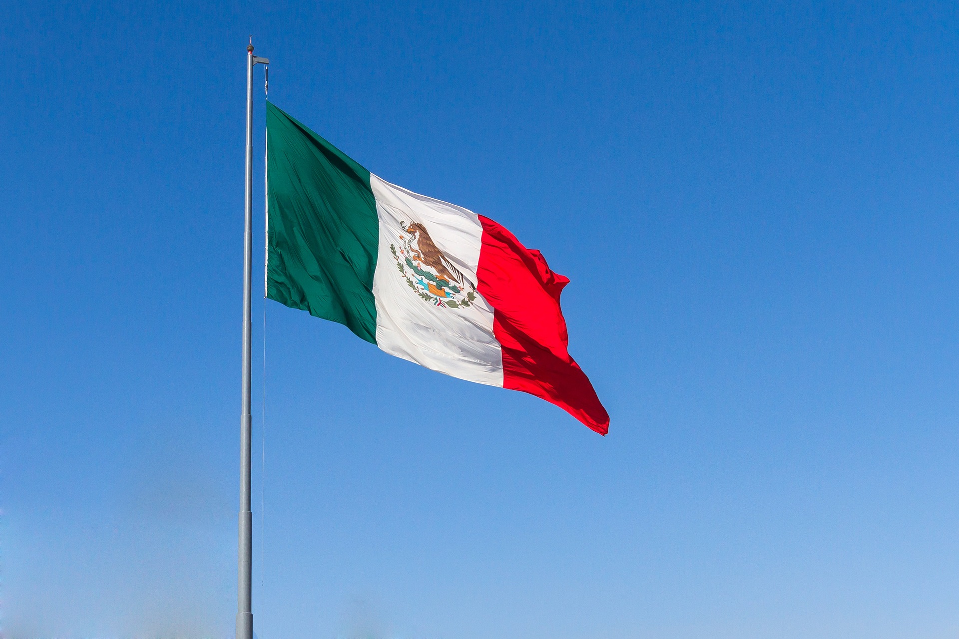 Día de la Bandera de México: orgullo nacional, libertad, justicia y nacionalidad.