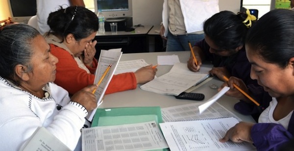 70% de adultos que estudia en el IVEA
