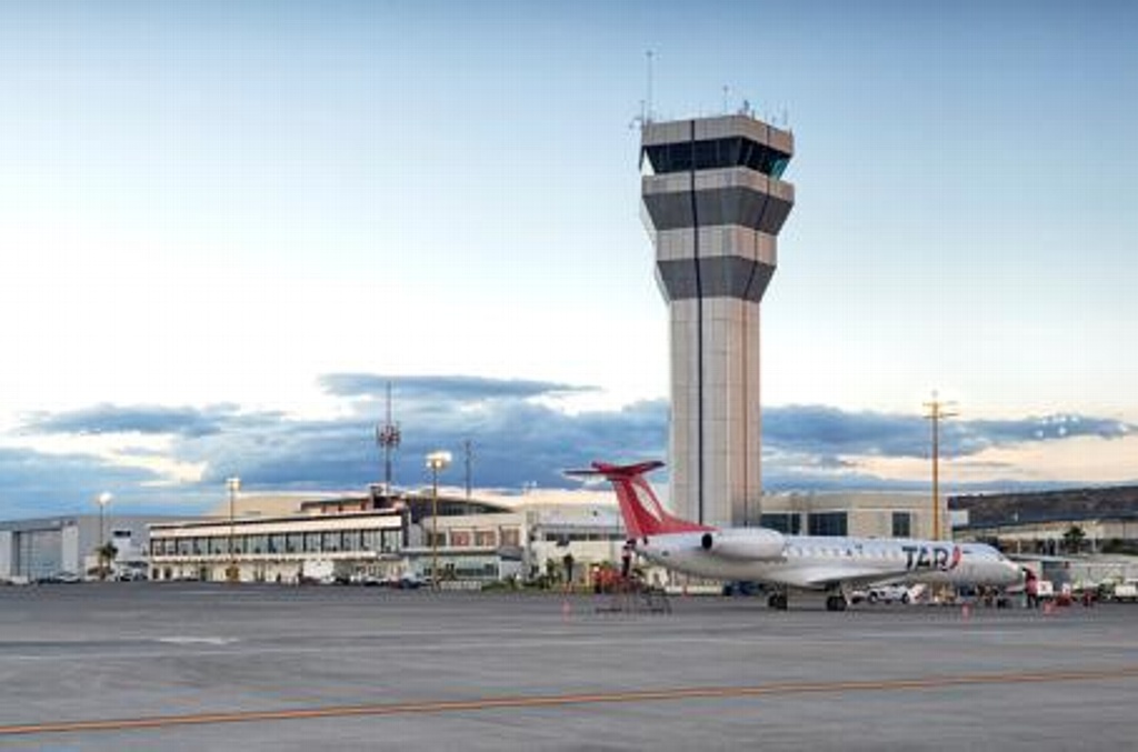 Cierran aeropuerto de Querétaro por desabasto de combustible