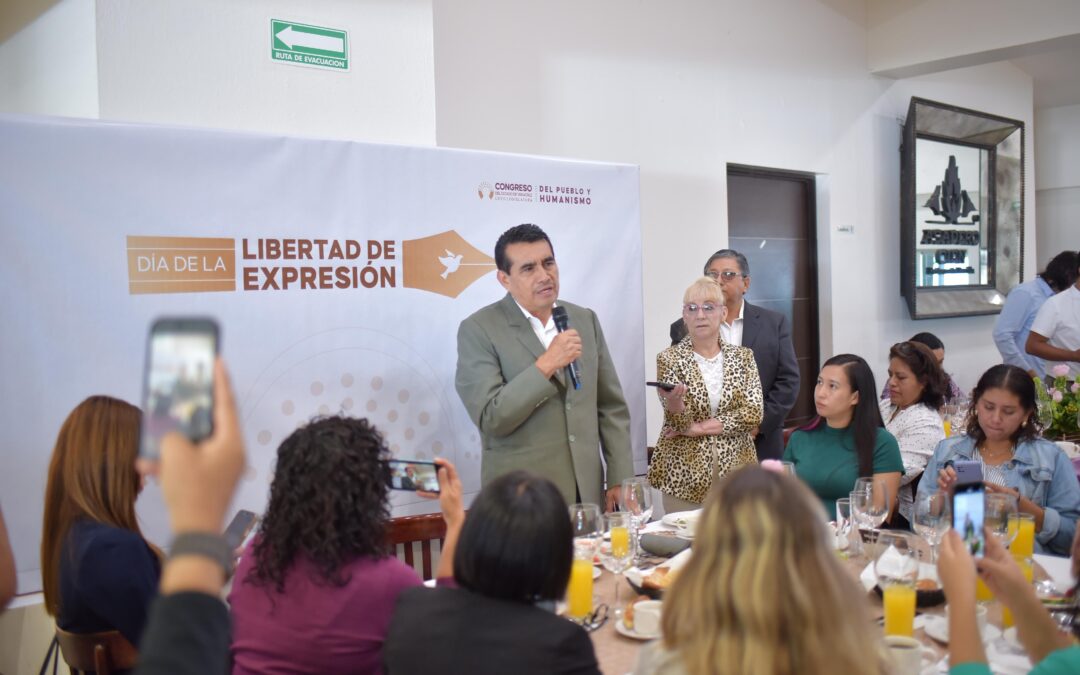 Valora diputado Esteban Bautista el papel del periodismo crítico en Veracruz