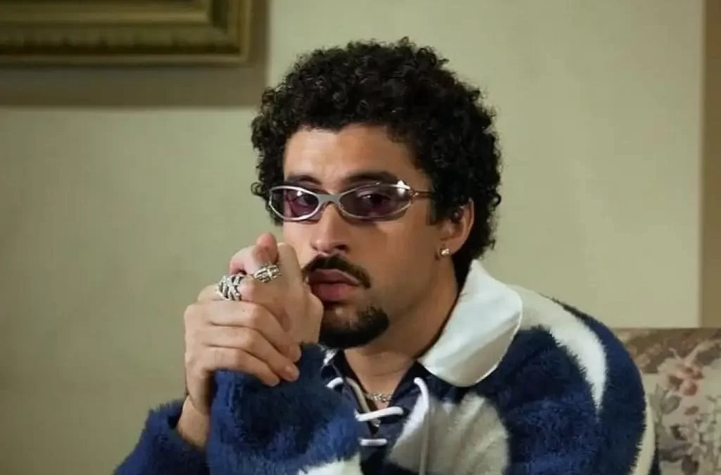 Bad Bunny pone a perrear a los sordos al ritmo de los intérpretes de señas en Puerto Rico