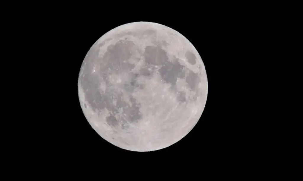 Habrá superluna antes de acabar el 2025