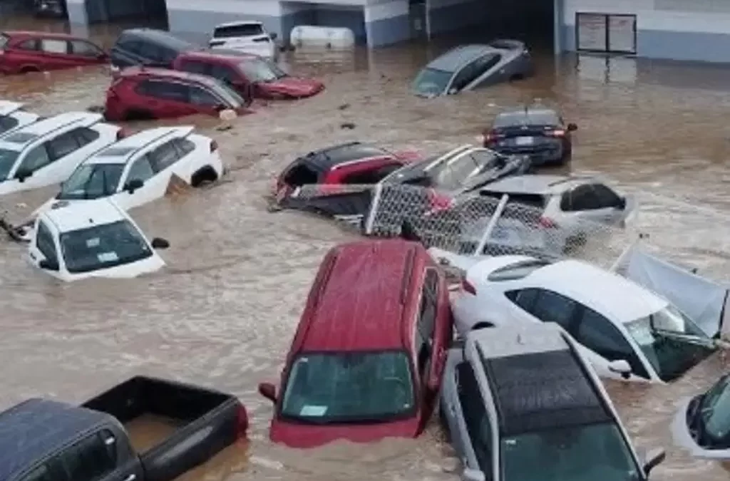 Aumentan a 66 los muertos y a 75 desaparecidos por lluvias en Veracruz y 4 estados