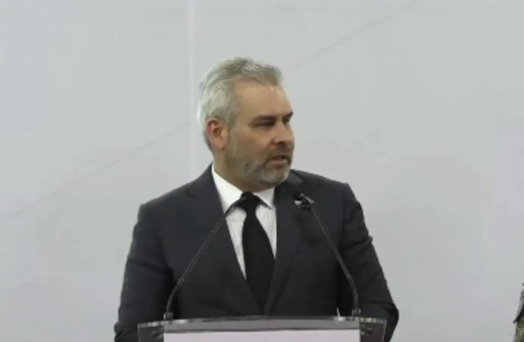 Detrás del asesinato de Carlos Manzo está grupo de la delincuencia organizada: gobernador de Michoacán