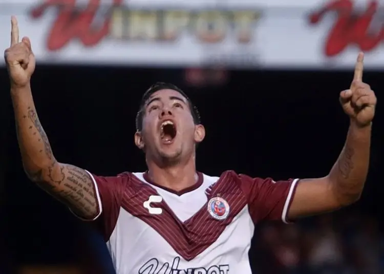 FIFA mantiene sanción a ex Tiburón y seis más por falsificar documentos