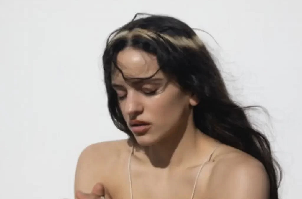 Se filtra completo el nuevo disco de Rosalía, ‘Lux’