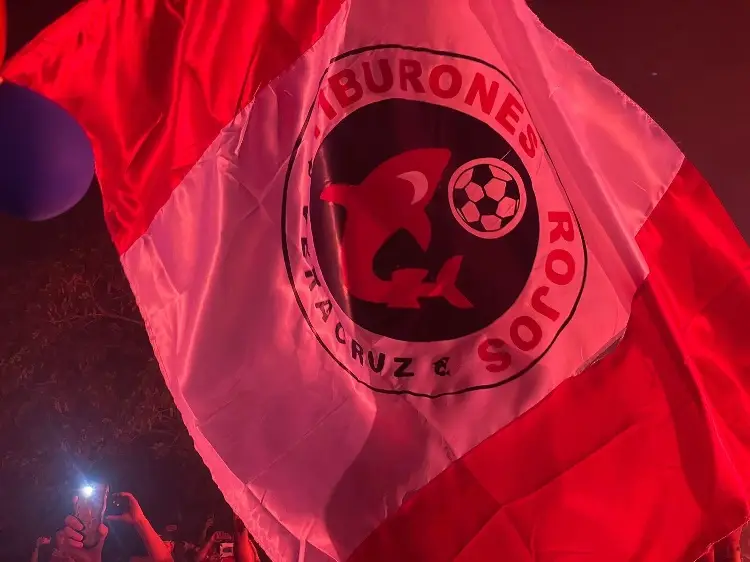 Los Tiburones Rojos de Veracruz aparecen en la ceremonia del Salón de la Fama 2025