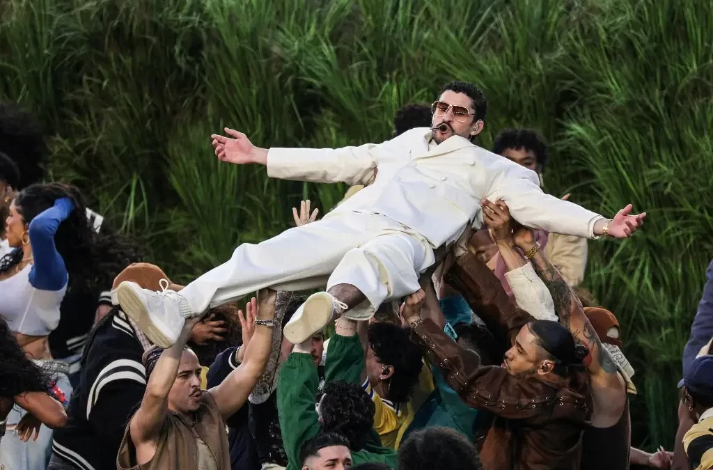 Bad Bunny reúne 128 millones de espectadores en Super Bowl y queda cuarto en la historia