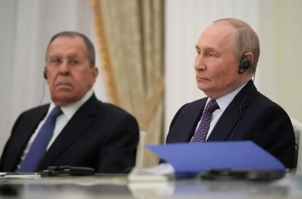 Putin se reúne con canciller cubano; esto fue lo que hablaron