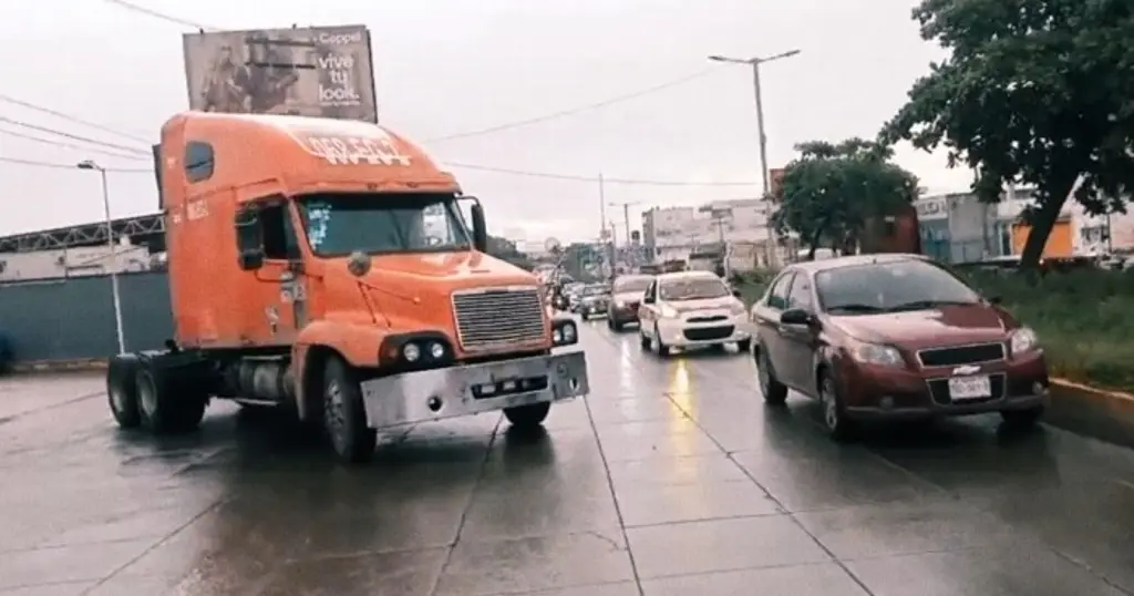 Continúa paro transportista en Veracruz ante falta de acuerdo con Gobierno Federal